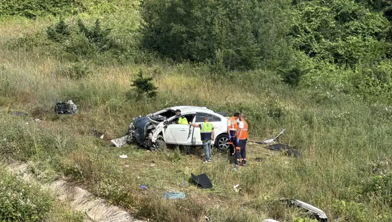 Kuzey Marmara Otoyolu'nda Dehşet Anları: Şarampole Devrilen Araçta Neler Yaşandı?