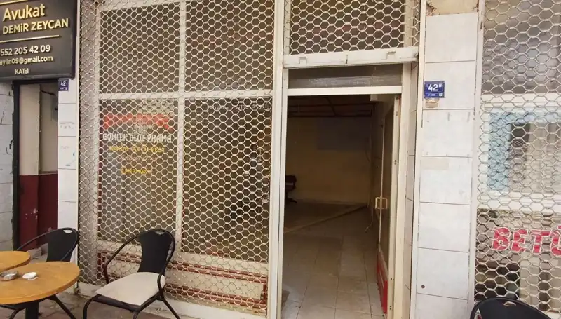 Yarım Asırlık Dükkanın Kapanışı: İsim Kaldı, Anılar Silindi