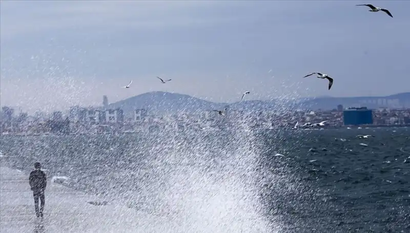 Marmara ve Ege'de Kuvvetli Rüzgar Bizi Bekliyor: Psikolojik Etkileri Neler Olacak?