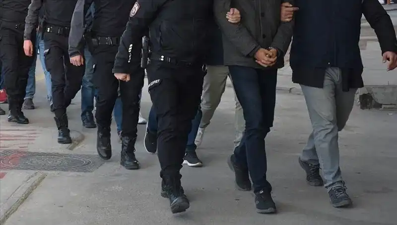 FETÖ Operasyonları: 5 İlde 10 Kişi Gözaltına Alındı