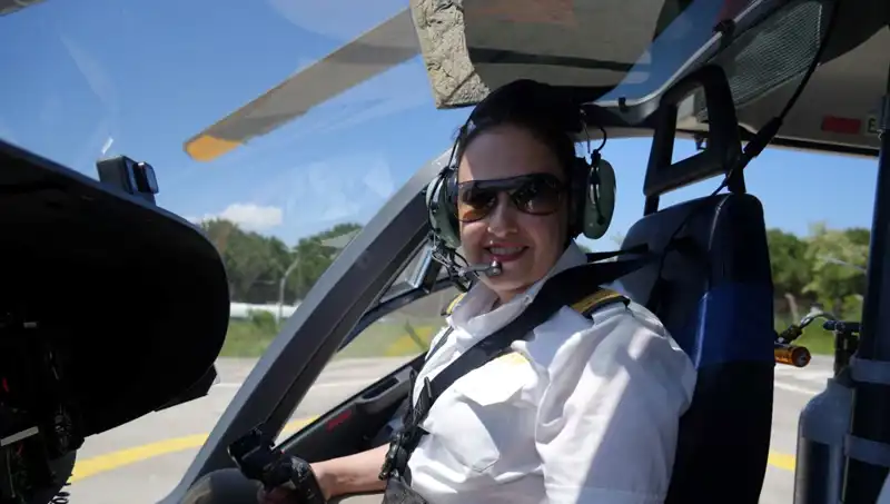 Türkiye'nin Tek Kadın Ambulans Helikopter Pilotunun Mücadele Dolu Hikayesi