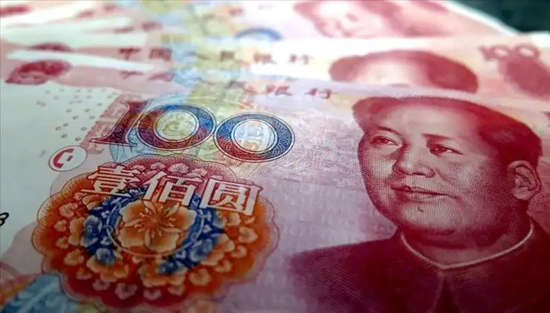 Yuan'ın Değeri Düşerken Psikolojik Etkileri Üzerine Analiz