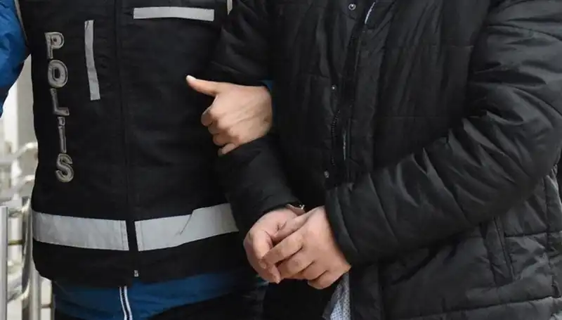 Edirne'de FETÖ Şüphelisi İki Kişi Yakalandı: Psikolojik Etkileri ve Düşünce Yapıları