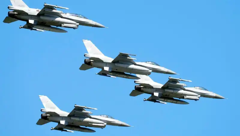 ABD’nin F-16 Planı: Ukraynalı Pilotlar İçin Heyecan Verici Eğitim Projesi