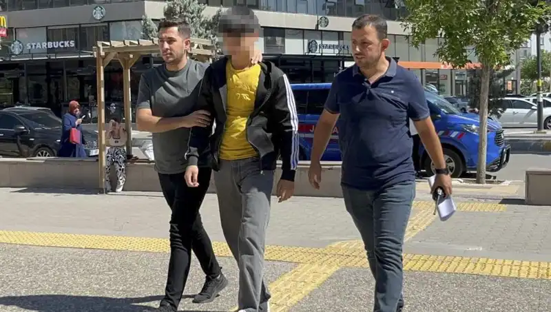 İki Kardeşi Bir Araya Getiren Anlaştı, Tartışma Korkunç Sonuçlandı