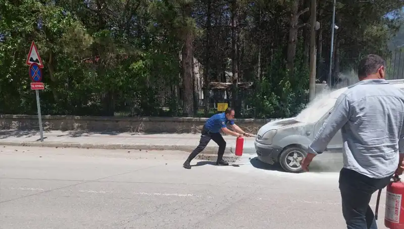 Emniyet Binası Önünde Alev Alan Araçta Gizemli Olaylar Patlak Verdi