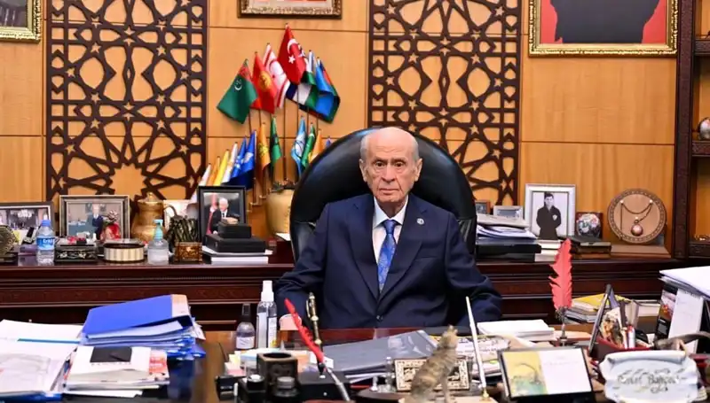Galatasaray'ın Şampiyonluğu: Bahçeli'den Futbola Dair Dikkat Çeken Mesaj