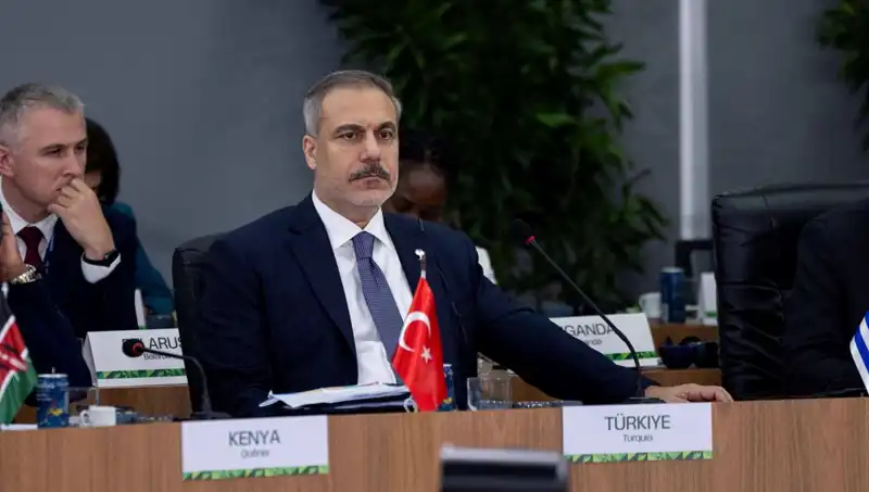 Yapay Zeka Tehdidi: BRICS Zirvesinde Bakan Fidan Acil Tedbirlerden Bahsetti