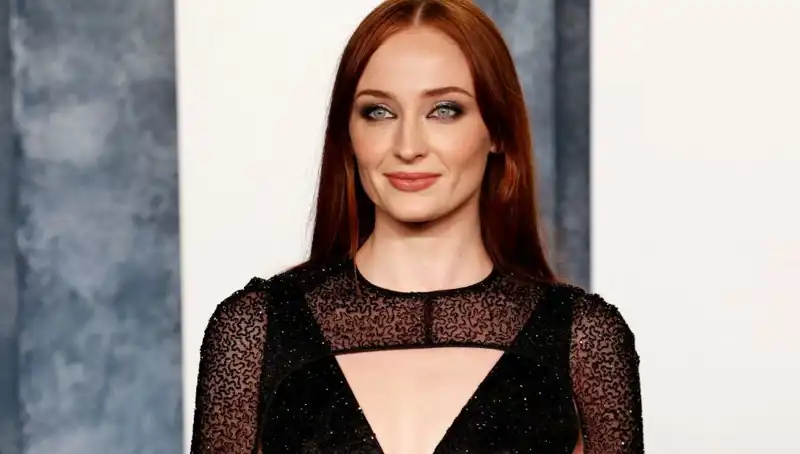 Sophie Turner'a Yapılan Yorum, Psikolojik Sınırları Aşan Eleştiriler!