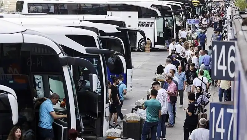 İstanbul'dan Ayrılanların Sayısında Endişe Verici Artış: 369 Bin 453 Kişi