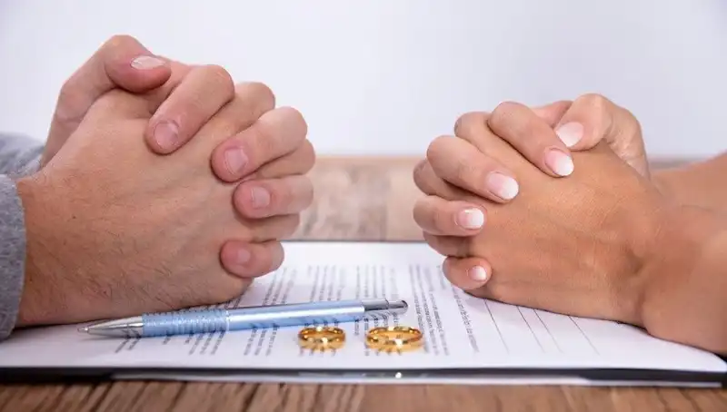 Eşine Sormadan Satış Yapan Adam Hapse Girdi: Yargıtay’dan Emsal Karar