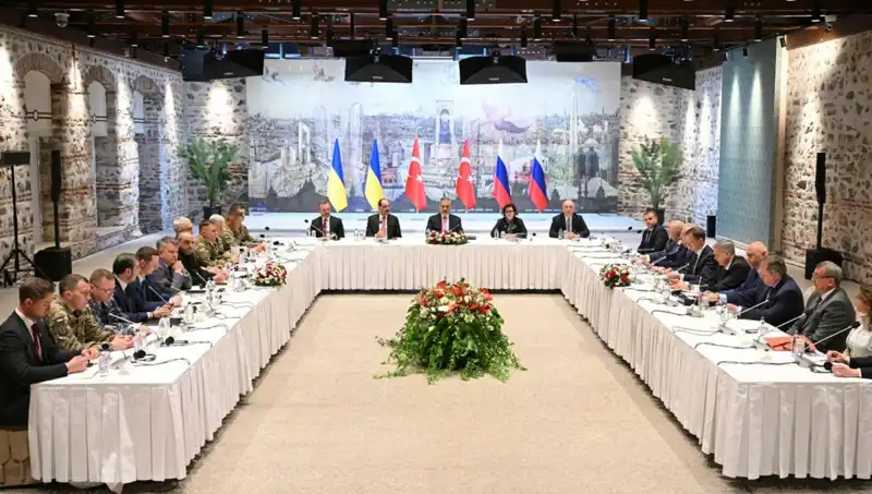 İstanbul Barış Zirvesi: Rus Heyetinin Türkiye Ziyareti ve Psikolojik Etkileri