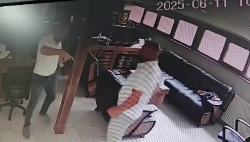 Alacak Verecek Meselesi Yüzünden İş İnsanı Katledildi: Kalfa Gözaltında