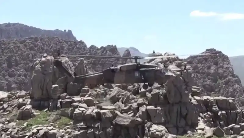 PKK'nın Silah Bırakma Süreci: Psikolojik Etkiler ve Toplumsal Değişimler