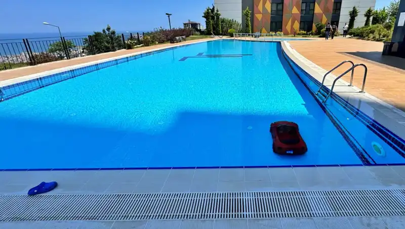 4 Yaşındaki Çocuğun Akülü Arabasıyla Havuzda Yaşadığı Korkunç Kaza