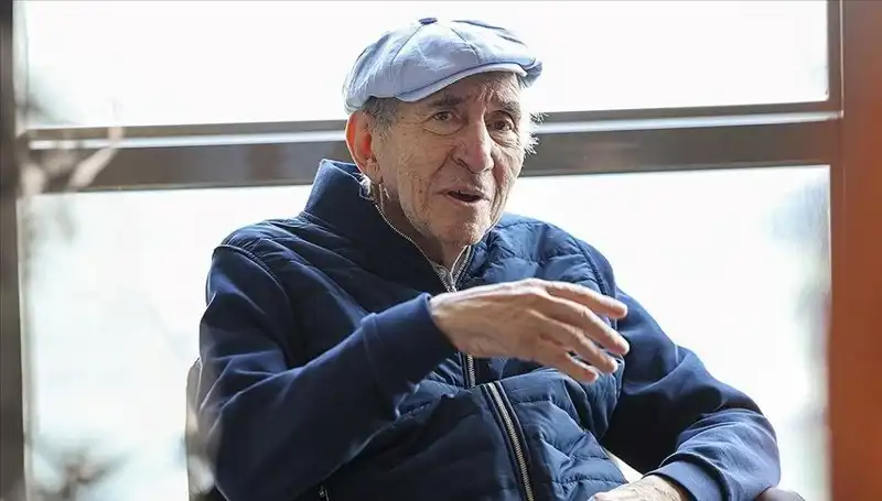 Altan Öymen'in Sağlık Durumu: Yoğun Bakımda Yoğun Tedavi Süreci