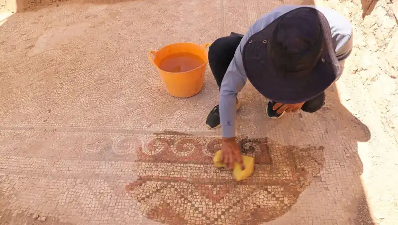Mardin'de Bin 500 Yıllık Tarihi Mozaik Keşfi: Neredeyse Tertemiz!